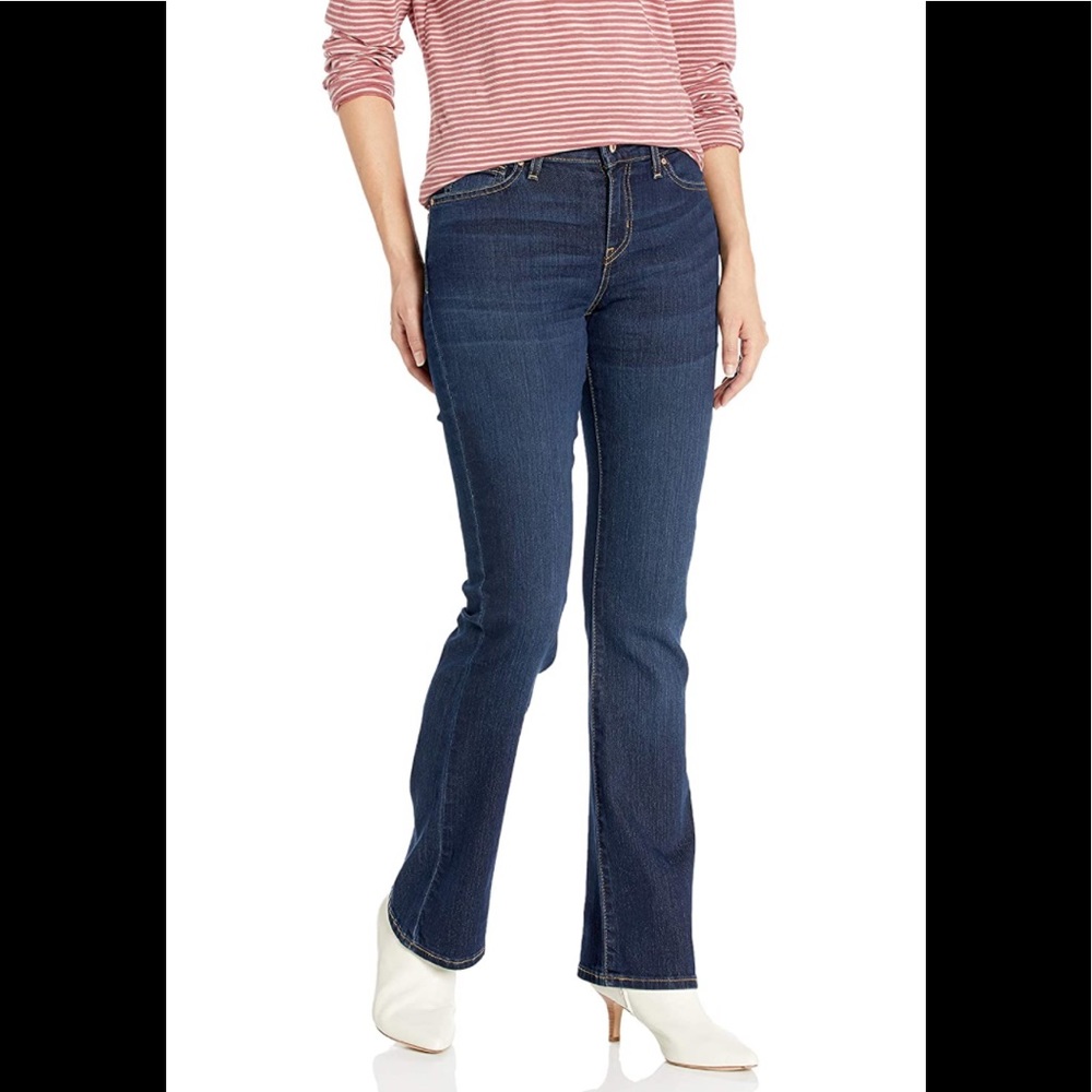 Signature by Levi Strauss & Co. Gold Label Women's Modern Bootcut Jean 18